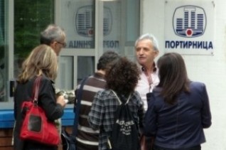 Milutin Ilić u razgovoru sa novinarima (foto: www.juznevesti.com)